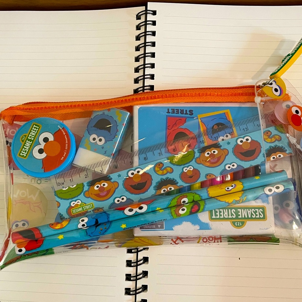 🥳2/$15 — Sesame Street Pencil Bag w/ School Supplies NWT